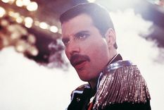 subastan particulares objetos personales de freddie mercury por una cifra millonaria subastan particulares objetos personales de freddie mercury por una cifra millonaria