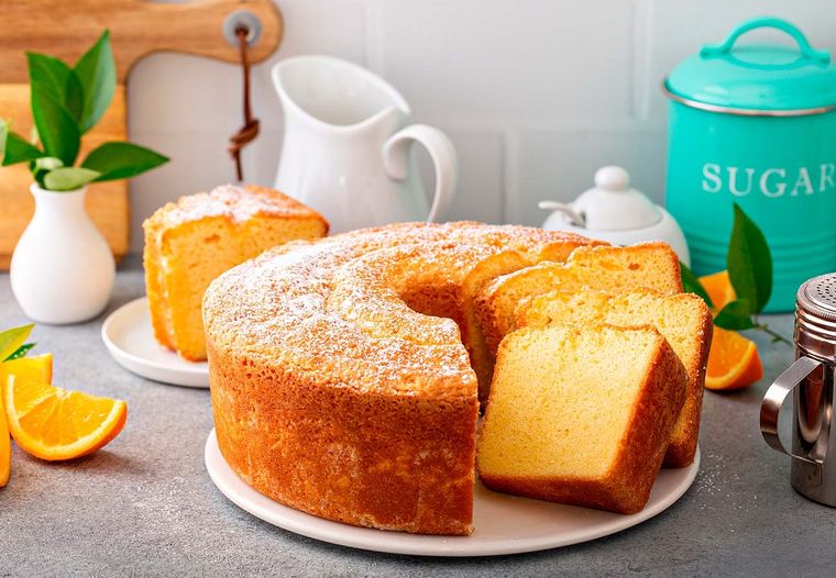 Una auténtica delicia ¡nos gustaría traspasar la pantalla y comer todo ese bizcocho exquisito!