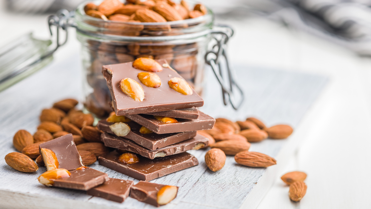 En muchas cocinas, esta receta se corta en trozos irregulares para darle un estilo artesanal. En muchas cocinas, esta receta se corta en trozos irregulares para darle un estilo artesanal.