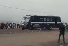 Bajo las ruedas El conductor dio una rara explicación para justificar su maniobra.