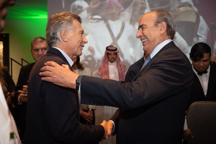 Guillermo Francos y Mauricio Macri este jueves en la Embajada del Reino de Arabia Saudita-