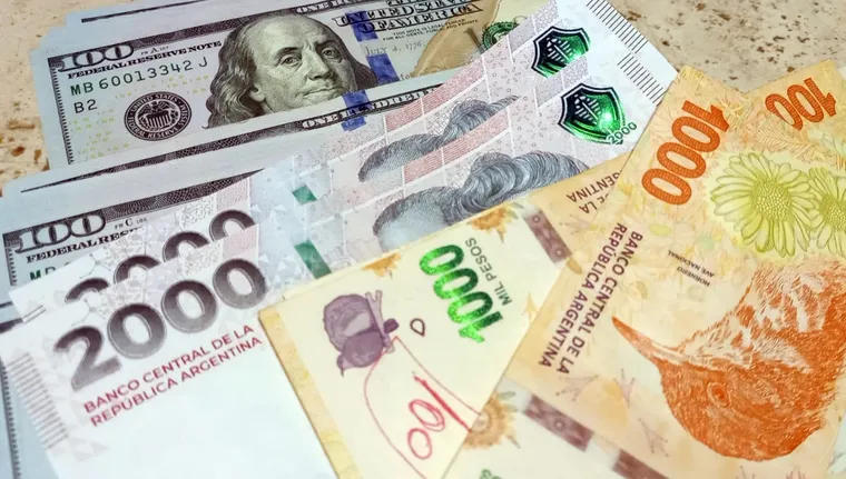 El vínculo de los argentinos con el dinero no se explica desde la lógica tradicional.