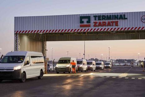 Toyota inició las exportaciones de Hiace a Brasil Toyota inició las exportaciones de Hiace a Brasil