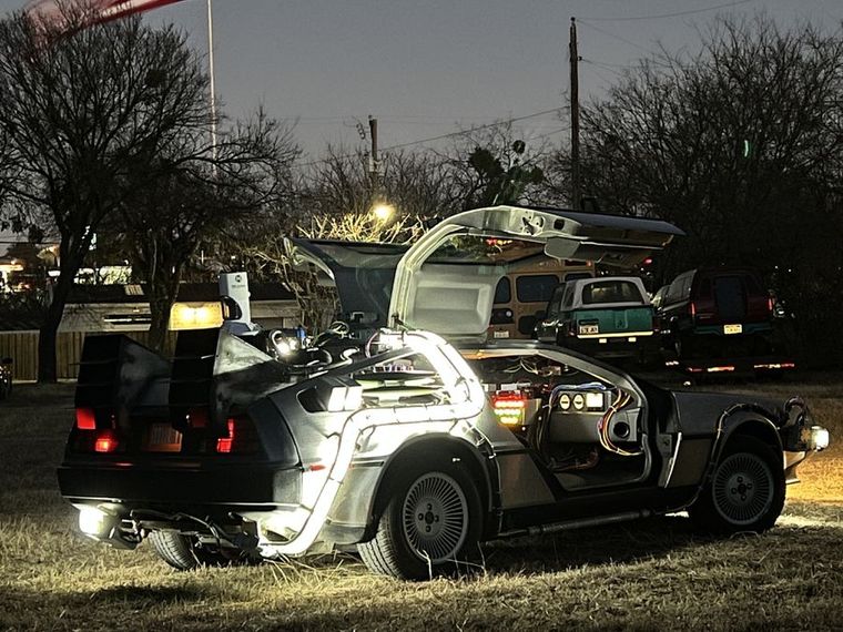 DeLorean DMC-12