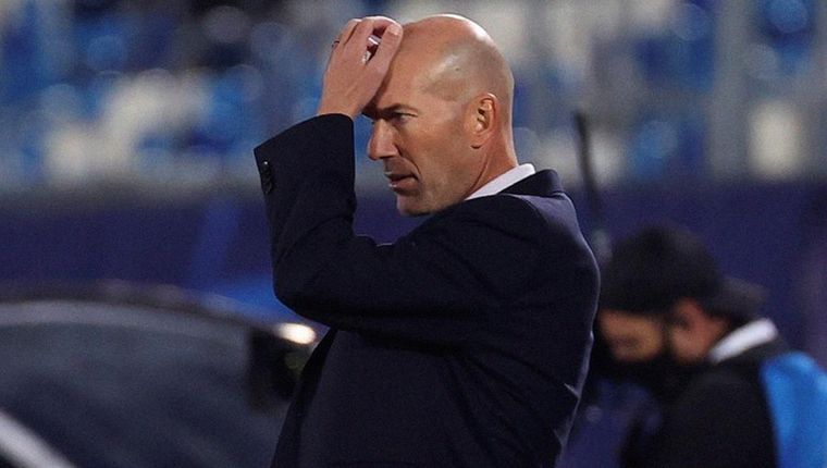 Zidane dejó en claro cuál fue el motivo de la salida de Xabi Alonso del Real Madrid: EFE Zidane dejó en claro cuál fue el motivo de la salida de Xabi Alonso del Real Madrid: EFE