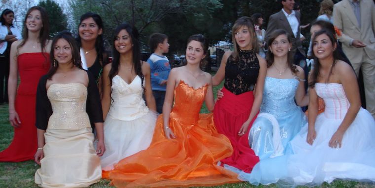 Las hermosas candidatas a Reina de la Estudiantina 2008.