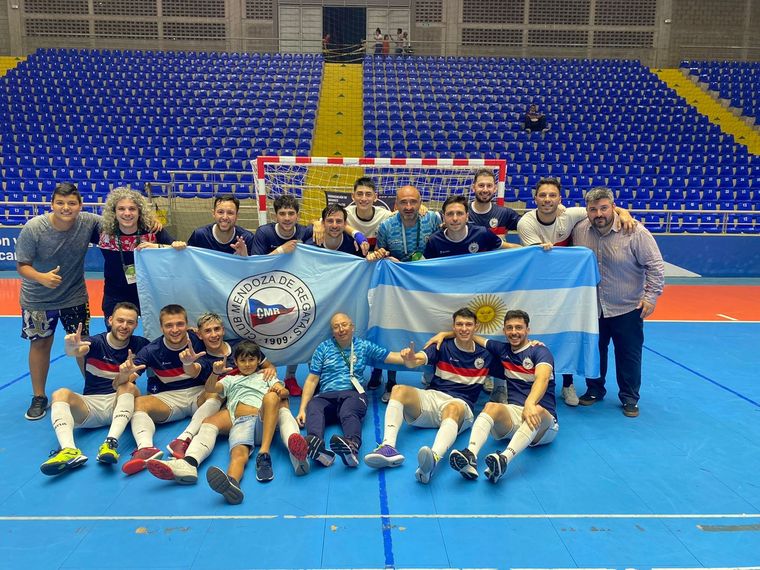 El Lago y un logro único para el futsal de Mendoza.