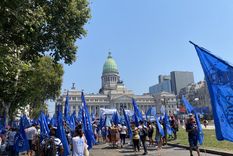 plaza del congreso: nadie escucho ni aplaudio a alberto fernandez