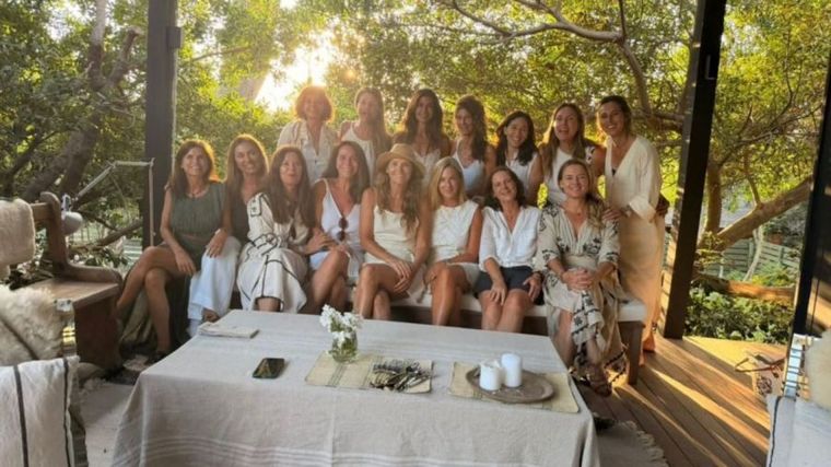 El look de Juliana Awada en Punta del Este. El look de Juliana Awada en Punta del Este.