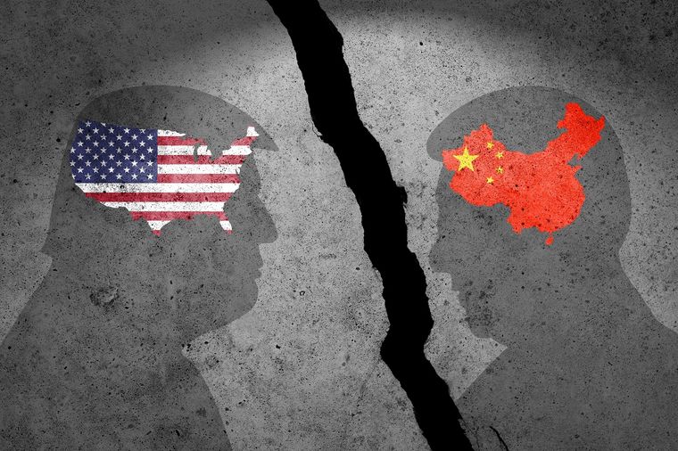 La guerra comercial se intensifica y tanto China como Estados Unidos buscan recibir el menor daño posible Foto: Shutterstock