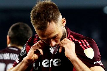Germán Pezzella se despidió de River.&nbsp;El defensor campeón del mundo acordó la rescisión de su contrato después de varias semanas entrenándose apartado en Cantilo.