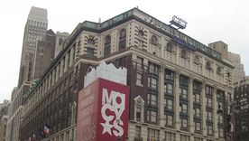 Macys tiene una gran variedad de calzado. Foto: https://upload.wikimedia.org/wikipedia/commons/f/f5/MacysDepartmentStoreNewyork.jpg