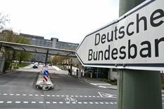 El Deutsche Bank recuperó posiciones tras la fuerte caída del viernes, en sintonía con todas las acciones de los bancos en Europa. Foto: DPA