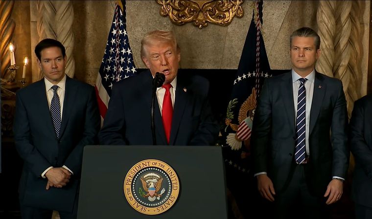 Donald Trump dio una conferencia en Mar-a-Lago y anunció la producción de buques y apuntó contra Maduro y Petro.