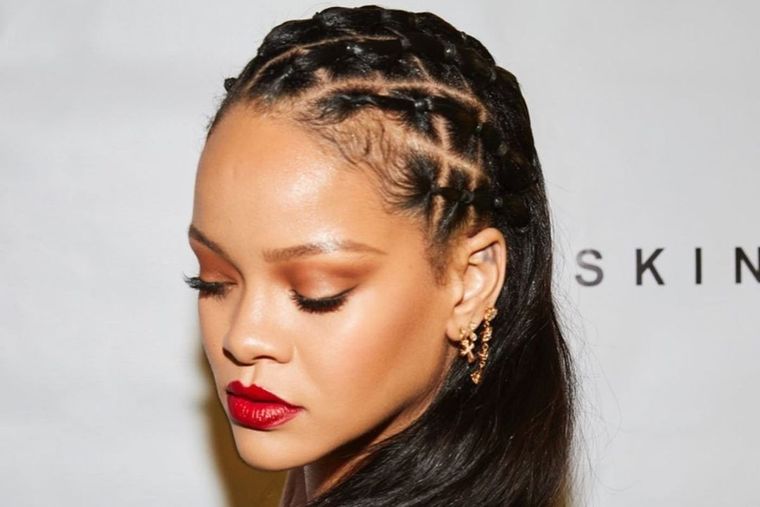 Rihanna, Fenty Beauty, Instagram