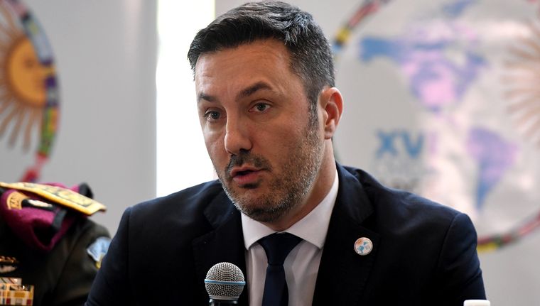 El Ministro de Defensa anunció que la iniciativa se publicará en los próximos 10 días en el Boletín Oficial. Foto: ALF PONCE MERCADO / MDZ