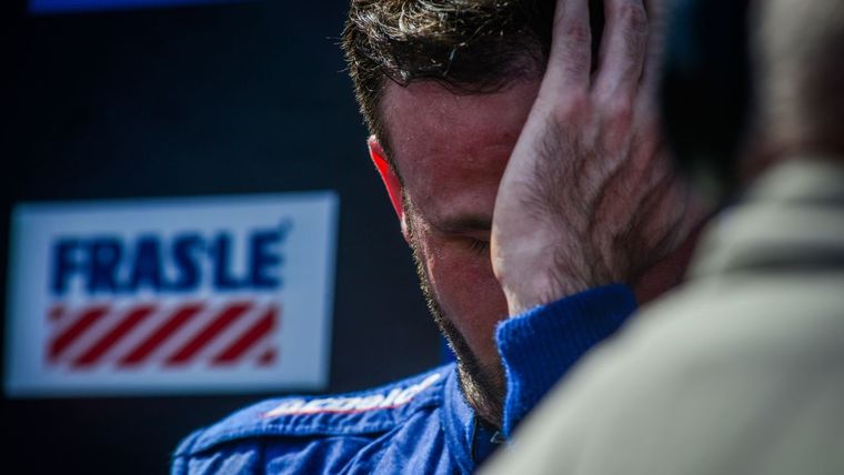Canapino se emocionó tras ganar los 200km de Buenos Aires. Foto: TC2000