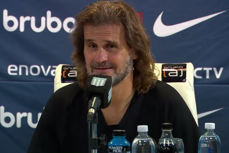 Insua lanzó frases tan irónicas como fuertes sobre el arbitraje tras el empate de San Lorenzo