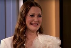Drew Barrymore sufrió fuertes críticas luego de anunciar que su programa volvería este lunes.