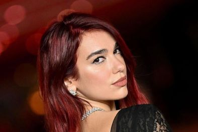MDZol | Dua Lipa deslumbró con un vestido con transparencias de Chanel Foto: IG Dua Lipa