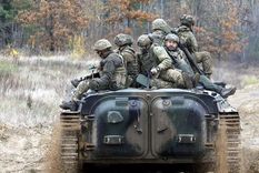 Las fuerzas de Ucrania siguen peleando contra Rusia. Foto: Efe.