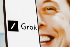 Grok es la inteligencia artificial de X (Twitter) Foto: Shutterstock Grok es la inteligencia artificial de X (Twitter) Foto: Shutterstock