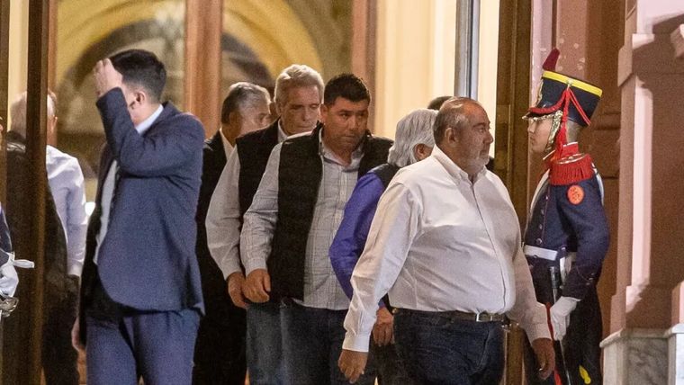 La CGT avanza por un paro general y el Gobierno busca que no tenga peso Foto: NA