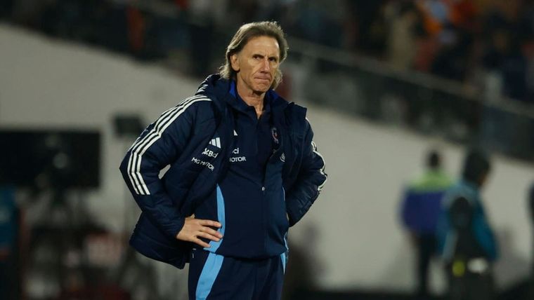 Gareca fue claro: a no relajarse por las grandes ausencias en Argentina. Foto: EFE Gareca fue claro: a no relajarse por las grandes ausencias en Argentina. Foto: EFE
