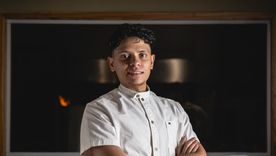 Aris Pabón: tiene 24 años, cocina en Mendoza, y ya tiene una estrella Michelin.