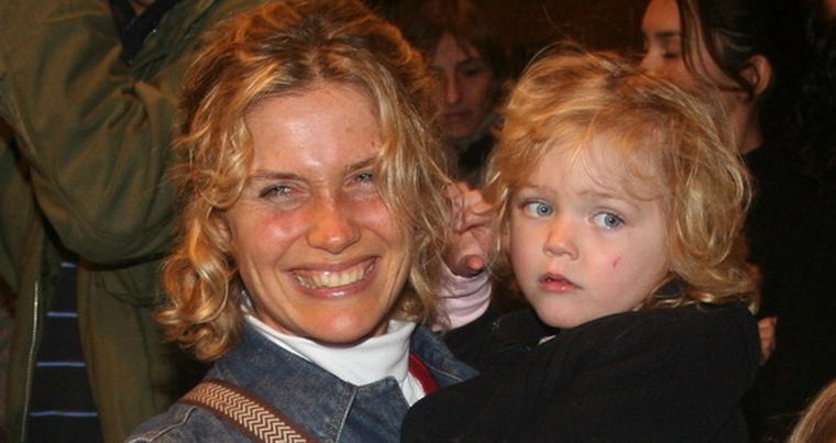 Maru Botana y parte de su tropa, en un stop para las cámaras. Foto: Gentileza JPB