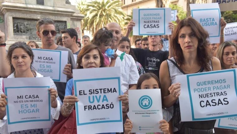 El proyecto trabado en Senado pone límites a la cuota y suspende los remates por falta de pago Foto: Archivo MDZ.