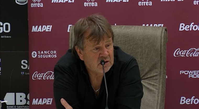 El Ruso debutó en el banco de suplantes del Granate. Foto: Archivo