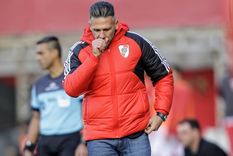 El técnico no logra ganarse el cariño del público. Foto: Fotobaires