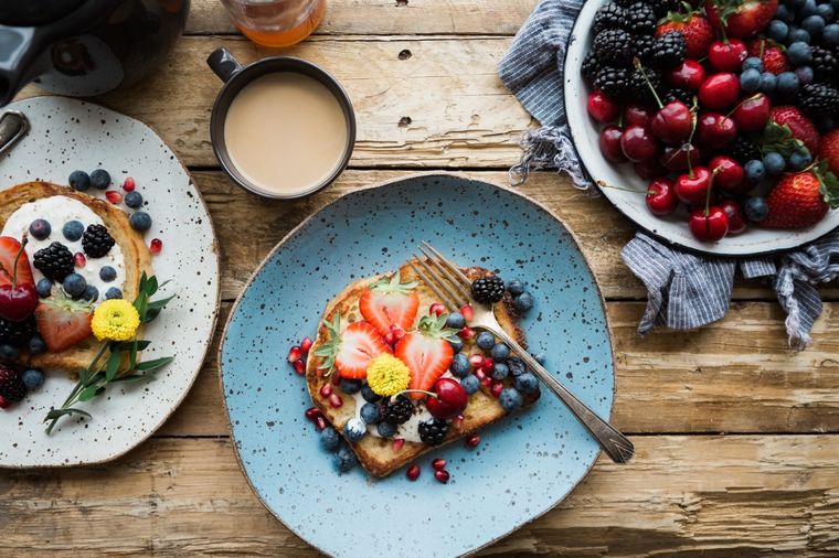 Es importante elegir el desayuno que mejor va con tu personalidad, que se adapte a tu ritmo y estilo de vida. Foto: Unsplash