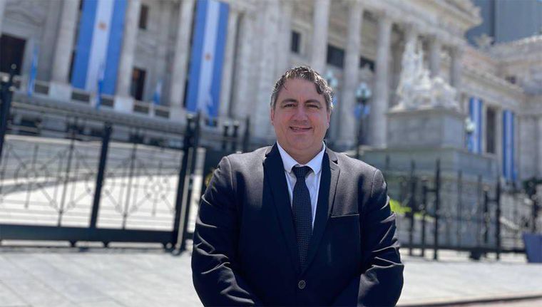 El senador criticó duramente a Milei Foto: Facebook Francisco Paoltroni