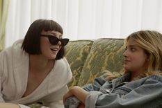 Expone una realidad oculta. Expone una realidad oculta.