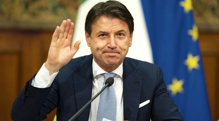 Conte renunció como primer ministro de Italia pero podría regresar si se dan algunas condiciones