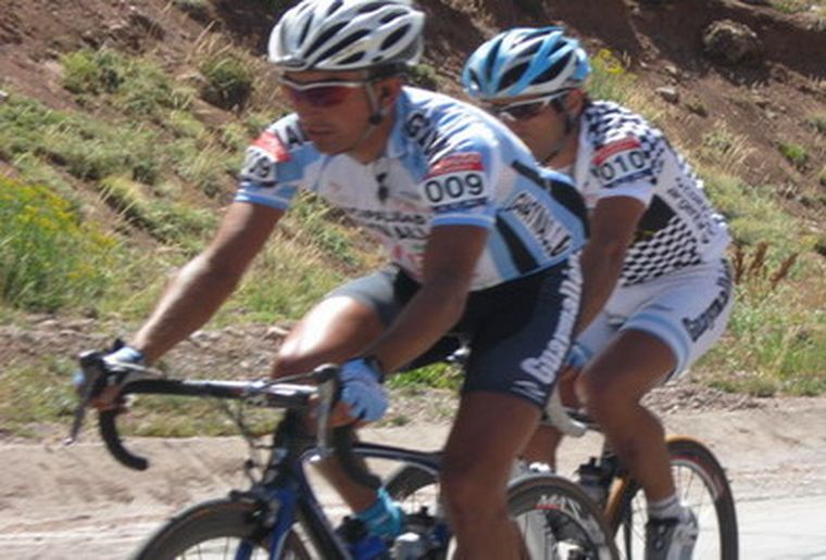 Gabriel Brizuela demostró sus dotes de gran escalador en la competencia que culminó en Villavicencio. Foto: MDZ