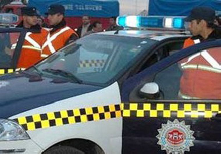 Policía de Córdoba frente al parque Sarmiento. Foto: eldiariodelarepublica.com