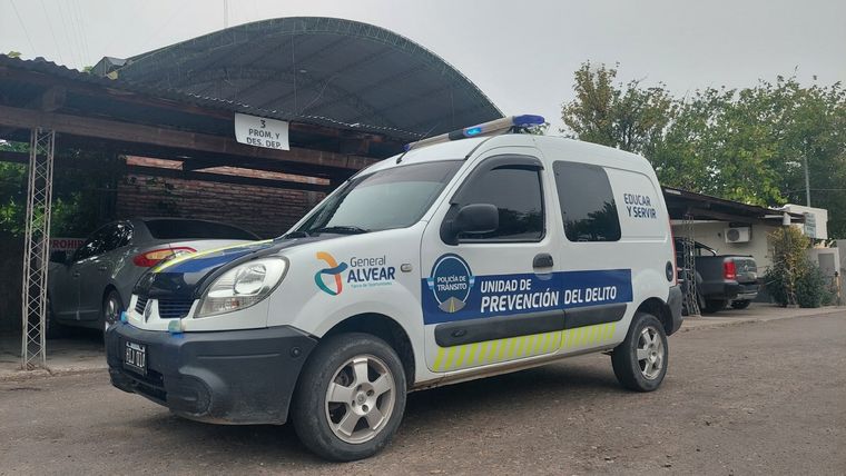 Móvil policial cedido por un municipio sureño. Foto: Prensa GA