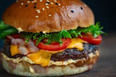 10 curiosidades sobre las hamburguesas, incluyendo un nombre que no prospero