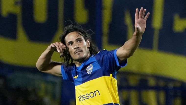 Cavani volvió al gol y será capitán en Boca. Foto: @BocaJrsOficial