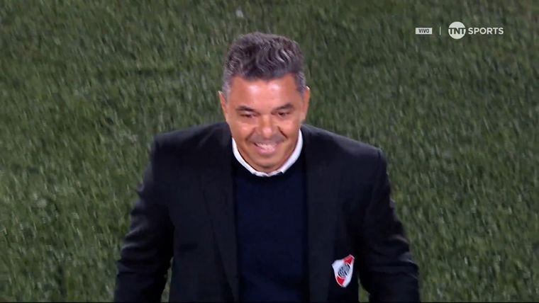 El Monumental explotó cuando ingresó Gallardo. Foto: Captura video