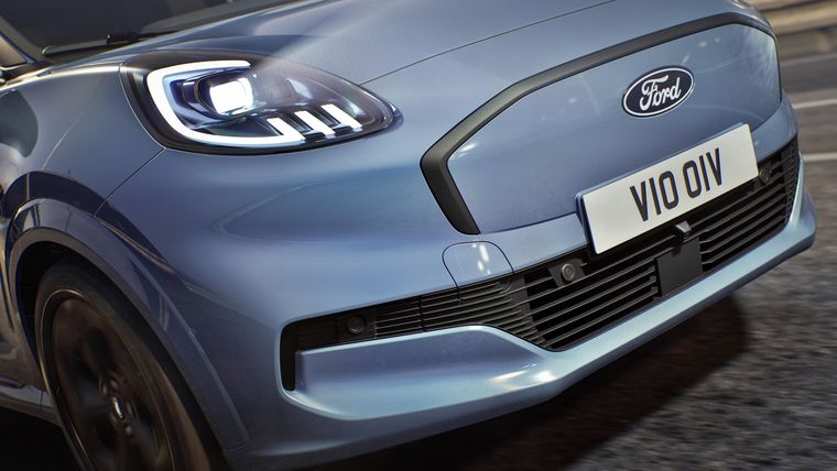 El nuevo Ford Puma mejora su autonomía e incorpora la tecnología de conducción sin manos en el volante BlueCruise