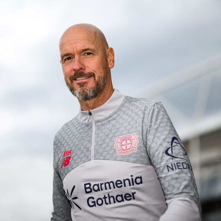 Erik ten Hag arrancó con el pie izquierdo en el Bayer Leverkusen. Erik ten Hag arrancó con el pie izquierdo en el Bayer Leverkusen.