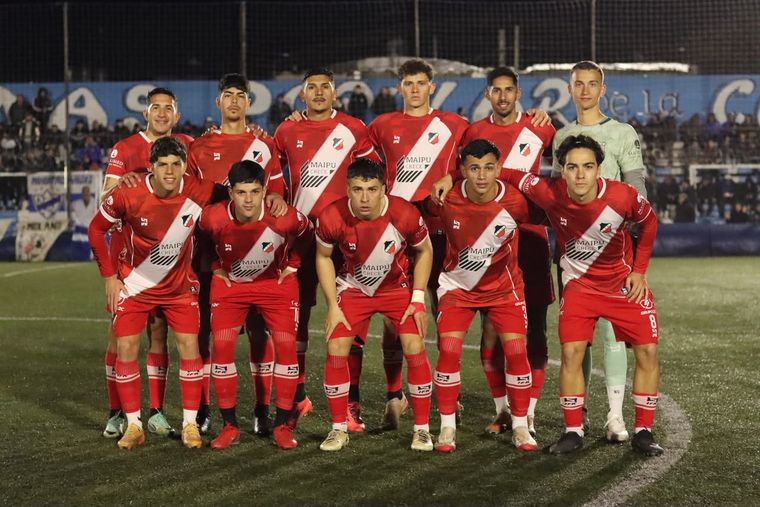 Tras la caída como visitante, el Cruzado se prepara para jugar el duelo mendocino de la Primera Nacional. Tras la caída como visitante, el Cruzado se prepara para jugar el duelo mendocino de la Primera Nacional.
