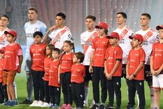 un rival de river en la copa libertadores, sigue perdiendo figuras