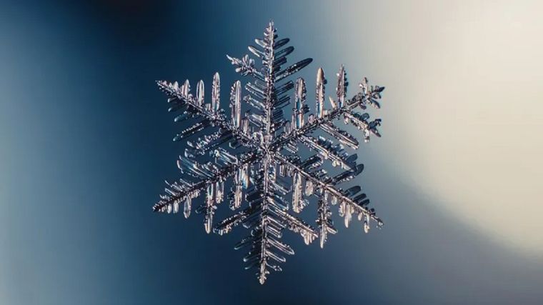 Las condiciones en las nubes deben ser las adecuadas para que se formen copos. Foto: GETTY IMAGES