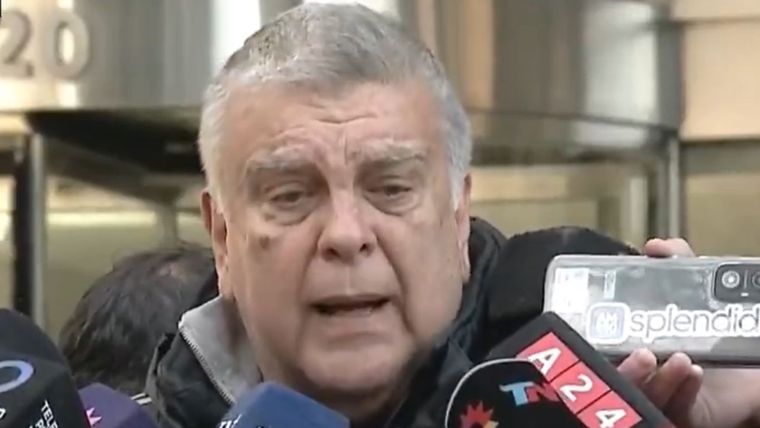 El comunicador se mostró molesto e indignado con la situación. Foto: captura de video/ América TV.&nbsp;