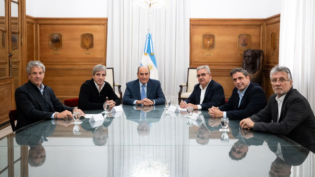 Entre los gobernadores hay algunos cercanos al Gobierno de Milei y otros rotundamente opositores. 
